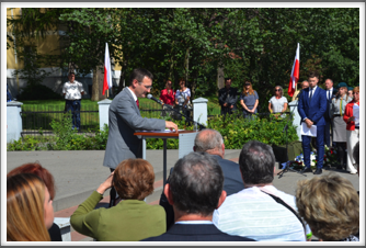 Flame Memorial Ceremony with Mayor Artur Michalak speaking